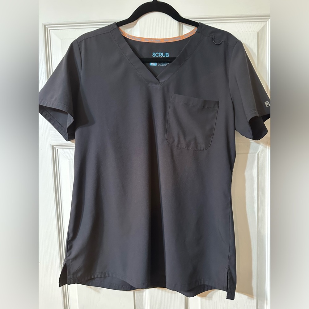 Women Scrub Joy Medium one pocket scrub top